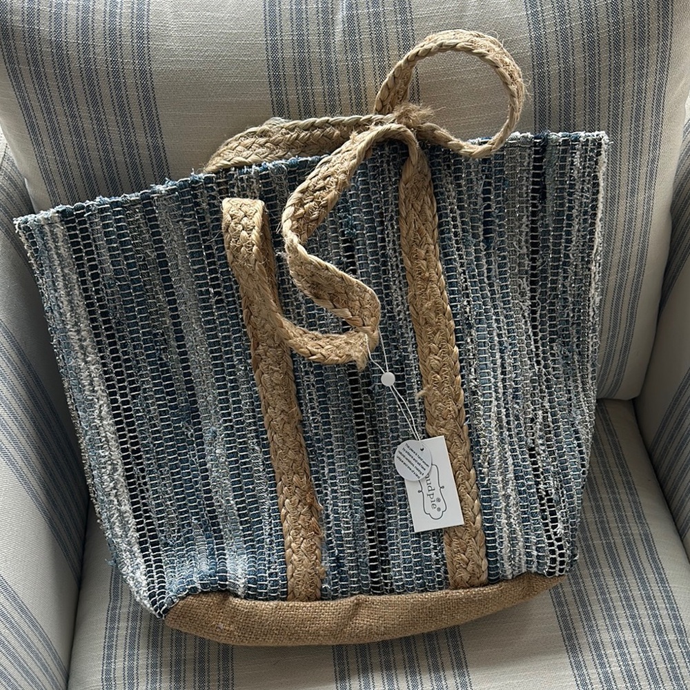 Mud pie raffia  tote